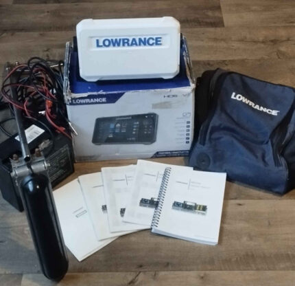 Lowrance HDS LIVE 7 with Active Imaging 3-in-1 transducer